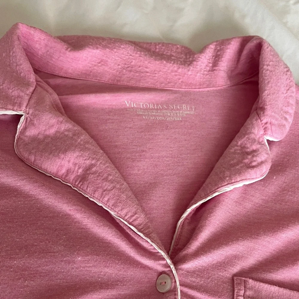 Victoria’s Secret Pajama Set Button Down Top Shorts XS pink